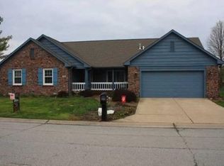 790 Royal Saint George Dr, Greenwood, IN
