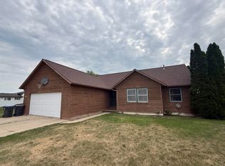 1215 12th Street Pl, Storm Lake, IA 50588