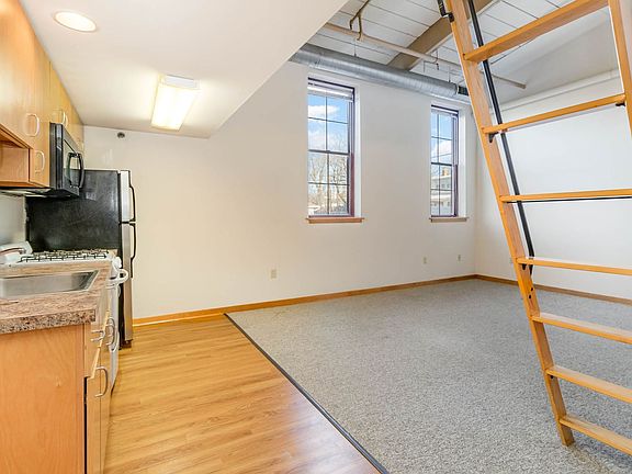 5th image of 201 S Lancaster St #12
