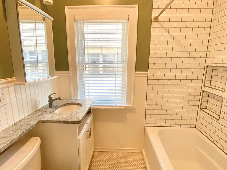 2205 Eldred Ave — Photo 11