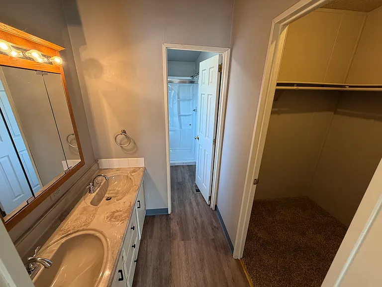 3738 Bellaire Ave — Photo 13