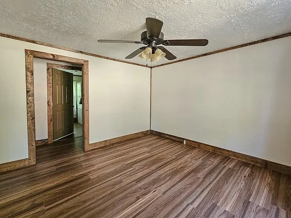 147 Weaver Creek Rd — Photo 18