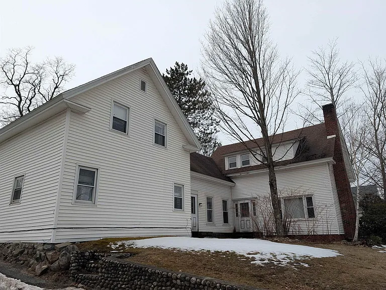 73A Highland St — Photo 18