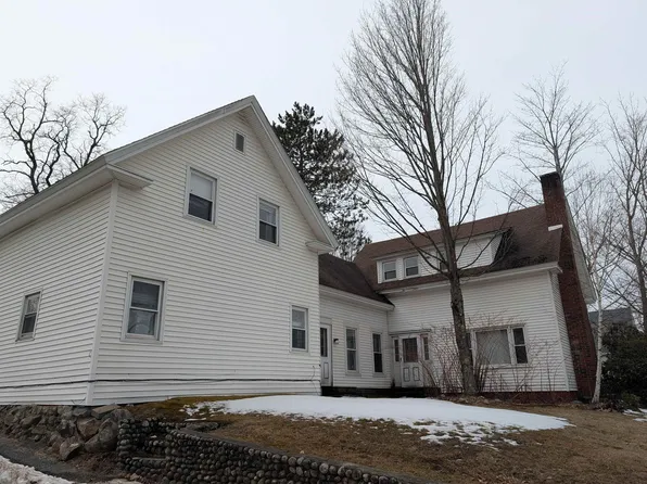 73 Highland St, Plymouth, NH 03264