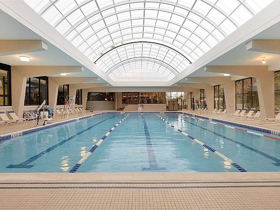 3rd image of 2 Bay Club Dr APT 17Z3