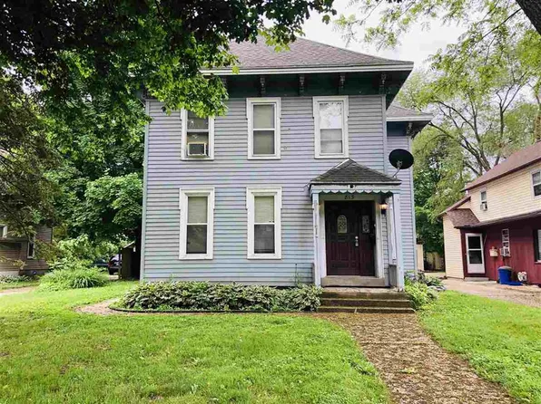 813 3rd Ave APT 2R, Rockford, IL 61104