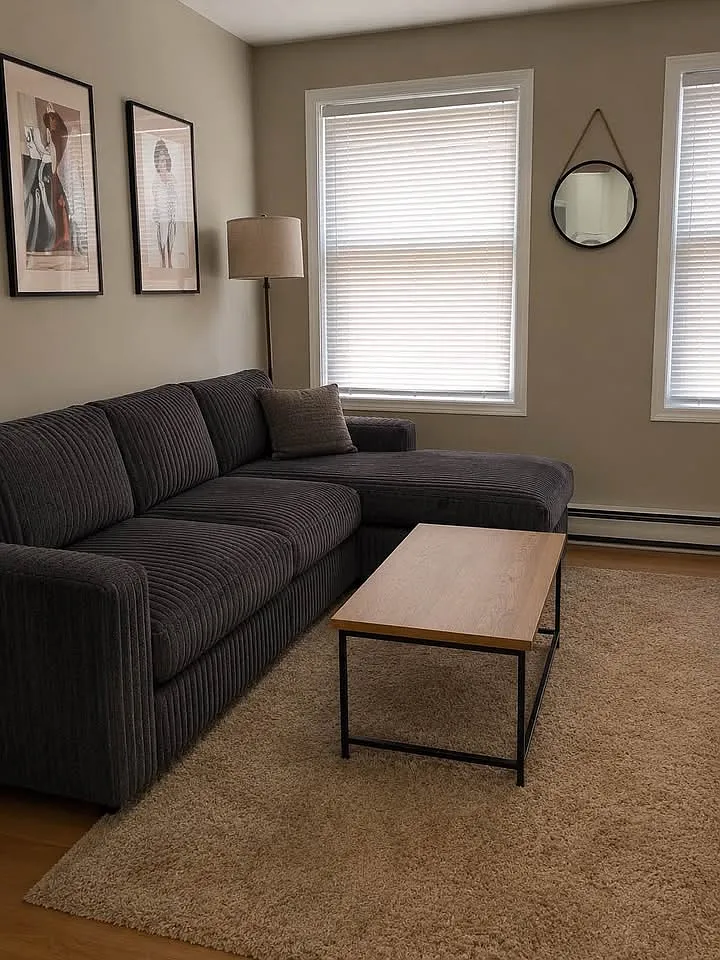 3 bed, 9999 sqft, $3,900 — Photo 4