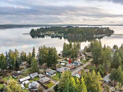 361 E Treasure Island Drive, Allyn, WA, 98524