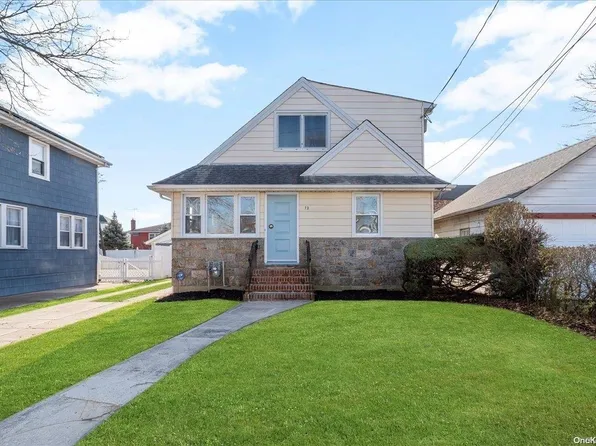 12 E Melrose Street, Valley Stream, NY 11580