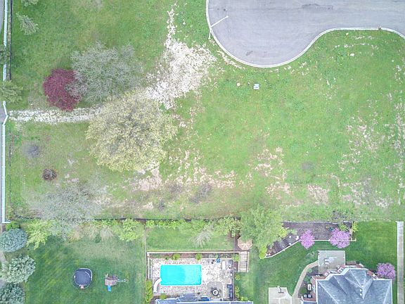 5th image of 10527 Julie Ann Ln