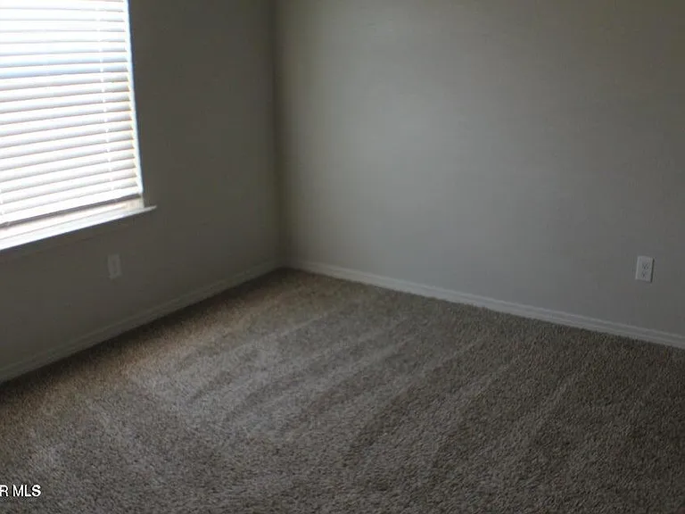 7425 Norte Mesa Ln — Photo 16
