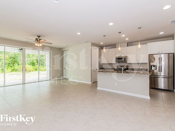4th image of 95460 Woodbridge Pkwy