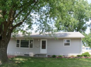 2126 Hillcrest St, Beatrice, NE 68310