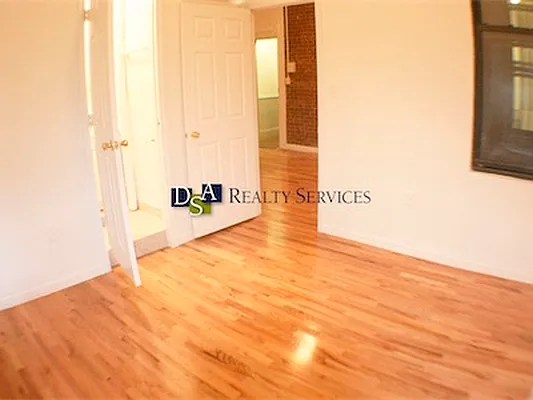 Rented by DSA Realty | media 44