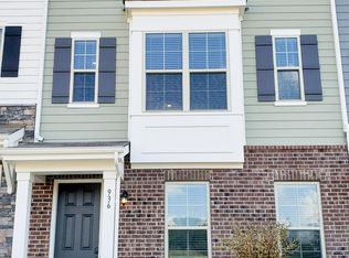 936 Bexton St, Charlotte, NC 28273