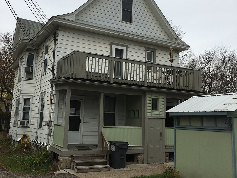 2nd image of 228 Colborne St #1
