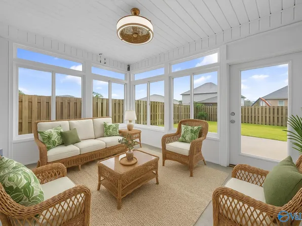 113 Pointe Haven Ct SW, Huntsville, AL 35824