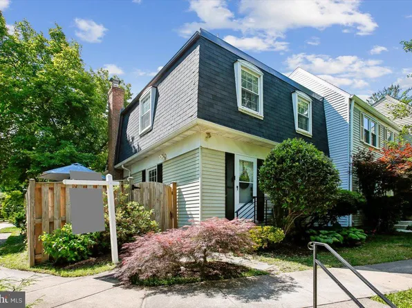 3140 Ellenwood Dr, Fairfax, VA 22031
