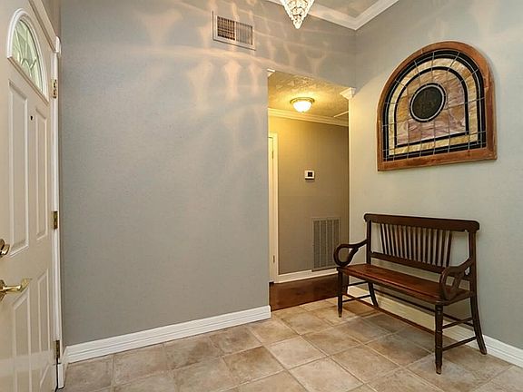 4th image of 1207 Piney Woods Dr