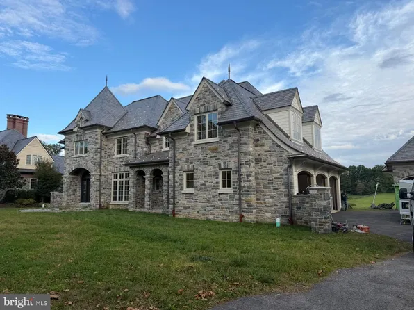 9 Ivy Ln, Villanova, PA 19085