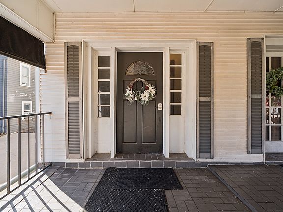 5th image of 732 NW 18th St APT 2
