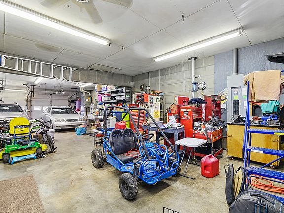 5th image of 16 Gibbons St