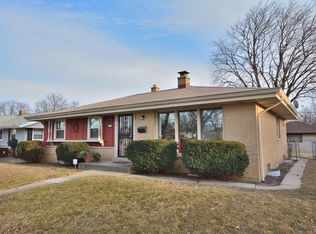9011 W Grantosa Dr, Milwaukee, WI 53225