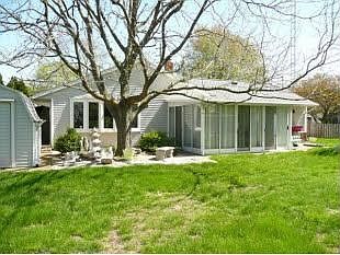 3rd image of 2812 Pease Ln