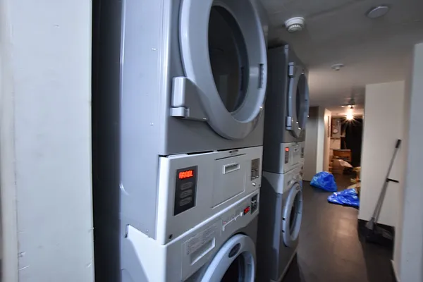 Rented by Clove Realty LLC | media 8