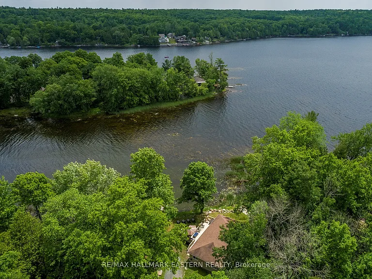 504 Pine Point Ln — Photo 3