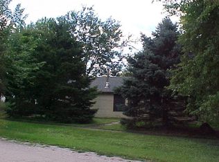 12003 3rd Ave, Hebron, IL 60034