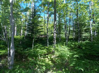 572 E River Dr, Lanse, MI 49946