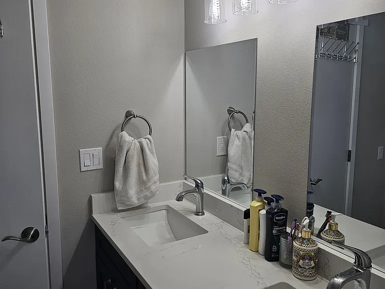 1020 151st Ave SE #1 — Photo 10