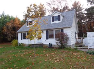 77 Brandy Ln, Uxbridge, MA 01569