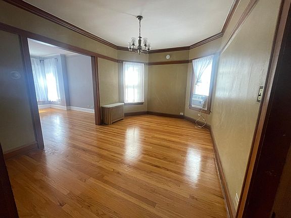 3rd image of 3108 N Mason Ave Unit 1