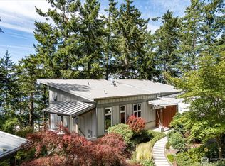 222 Rhodena Dr, Coupeville, WA 98239