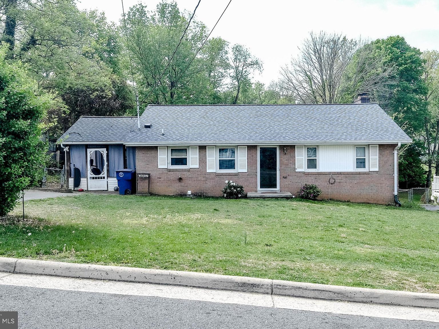 9 E 18th St, Front Royal, VA 22630 MLS VAWR2005556 Zillow