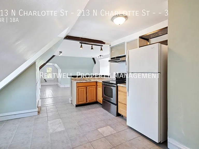 213 N Charlotte St #3 — Photo 9