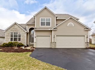 7914 Narrow Leaf Dr, Blacklick, OH 43004
