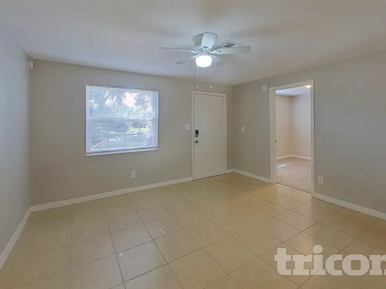 8636 Oriole Ln — Photo 2