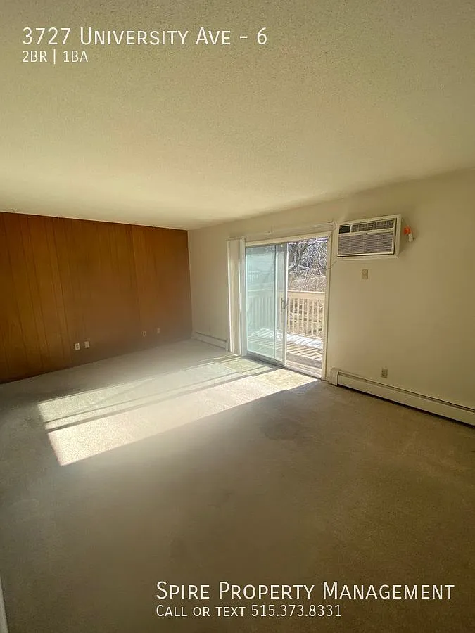 Lovely 2 bed/1 bath unit with a patio just minutes from Drake! — Photo 4