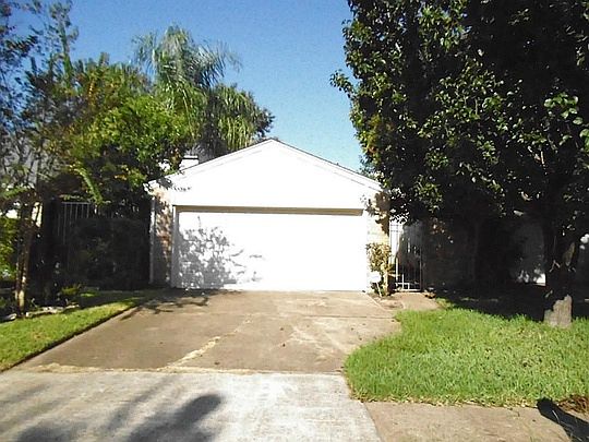 1st image of 12112 Stone West Dr