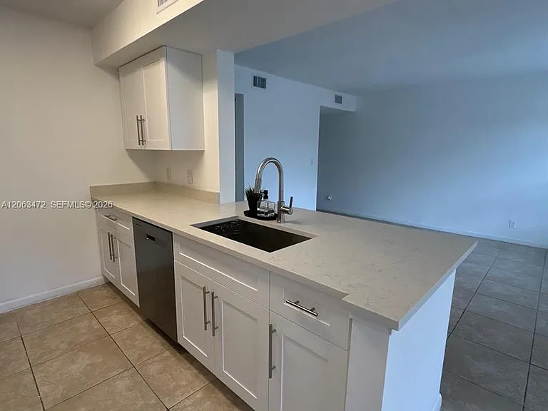 815 W Boynton Beach Blvd #5103 — Photo 7