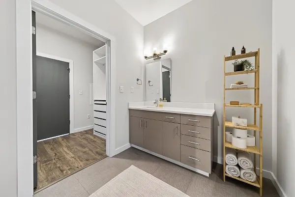 1900 12th Ave S #322 — Photo 11