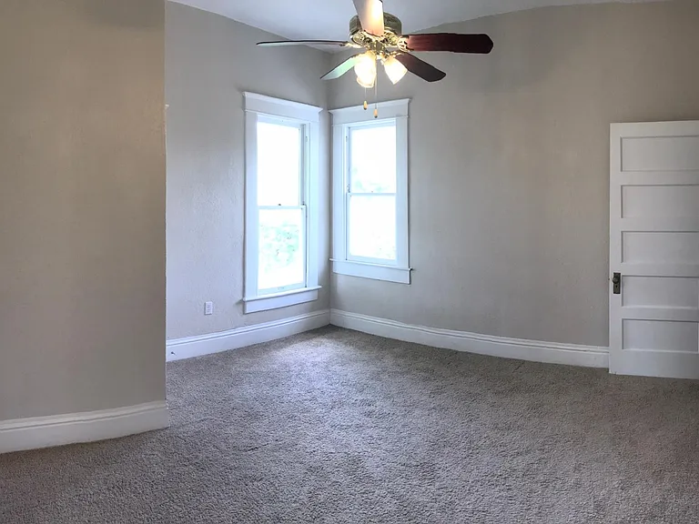 423 W Craig Pl #2 — Photo 17