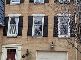 3127 14th St S, Arlington, VA 22204