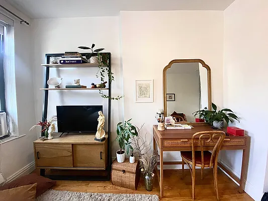 Rented by Corcoran | media 1