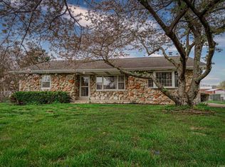 2420 Hialeah Dr, Evansville, IN 47715