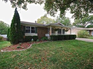 514 Blazedwood Dr, Ballwin, MO