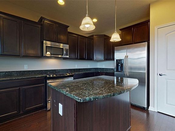 4th image of 6370 Park Pointe Ct